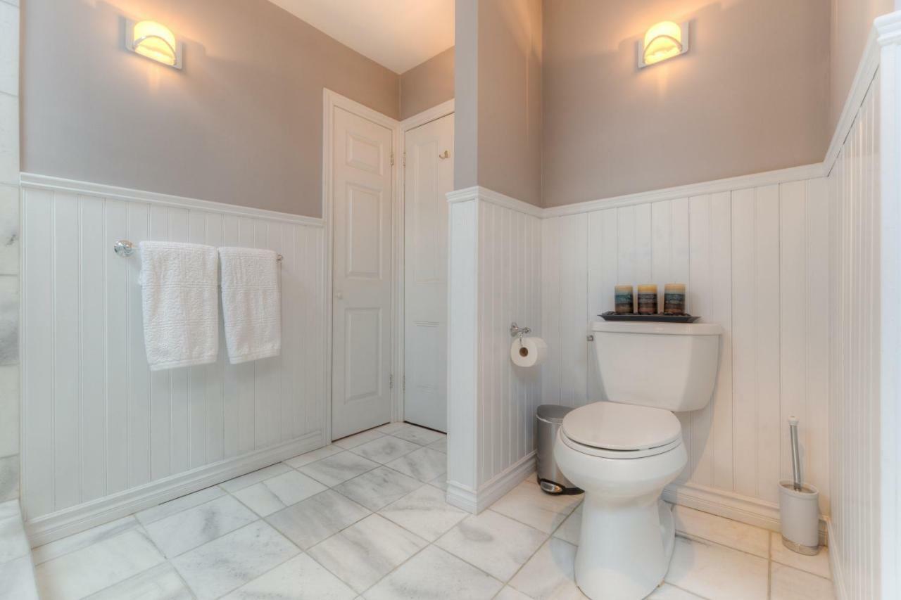Готель Downtown Luxury Victorian Retreat Торонто Екстер'єр фото